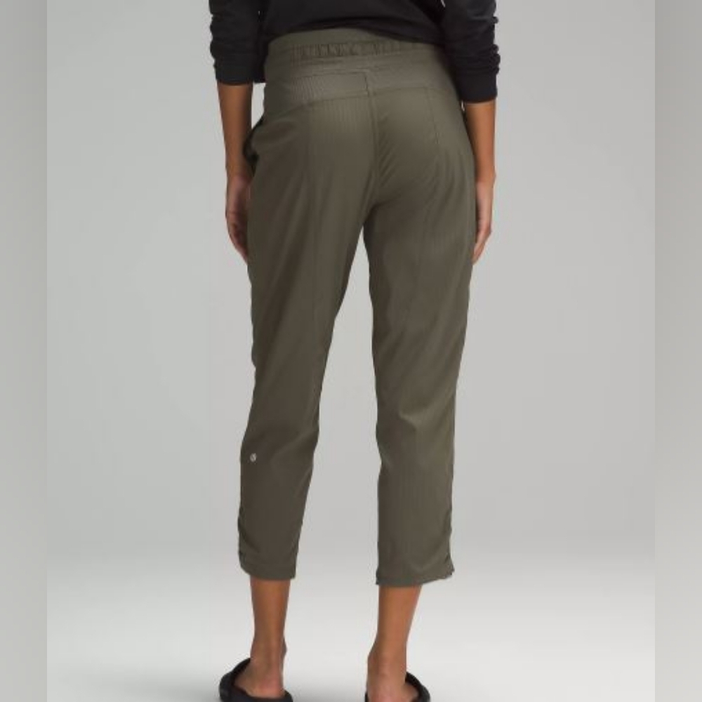 Lululemon Dance Studio Midrise Cropped Pant Army Green - Size 2 - Picture 2 of 8